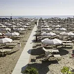Fellini Ξενοδοχείο με διαμερίσματα 3*