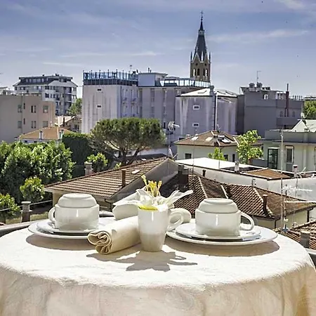 Aparthotel Fellini 3*