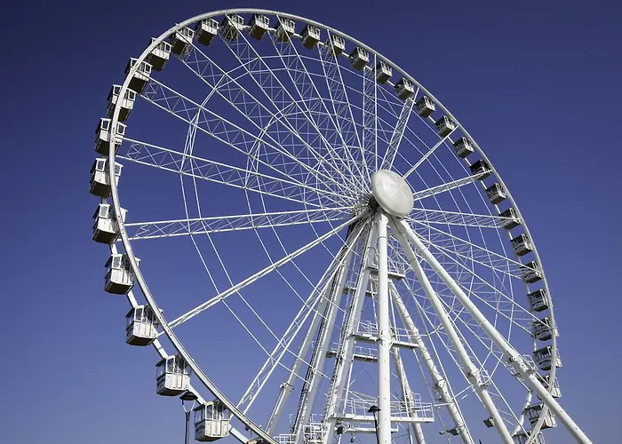 Fellini 公寓式酒店 3*