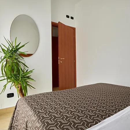 Fellini Hotel apartamentowy Rimini