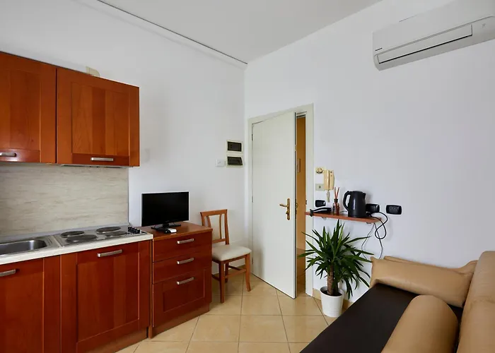 Fellini Hotel apartamentowy 3*