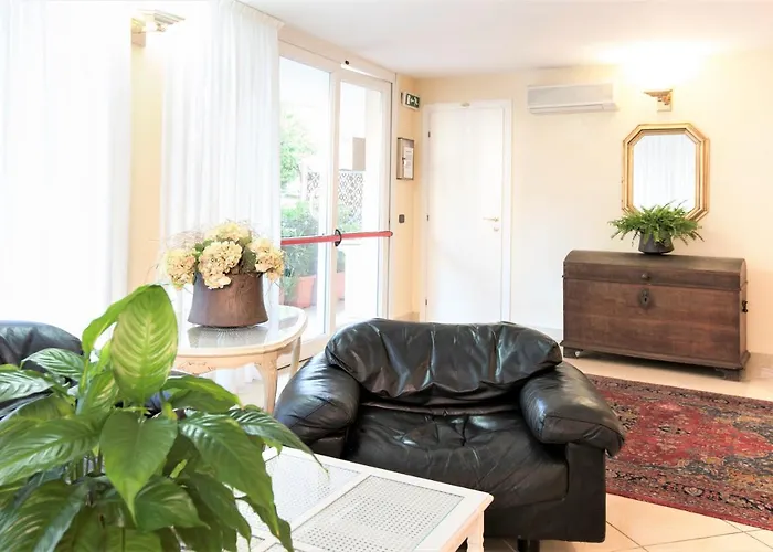 Fellini Hotel apartamentowy 3*